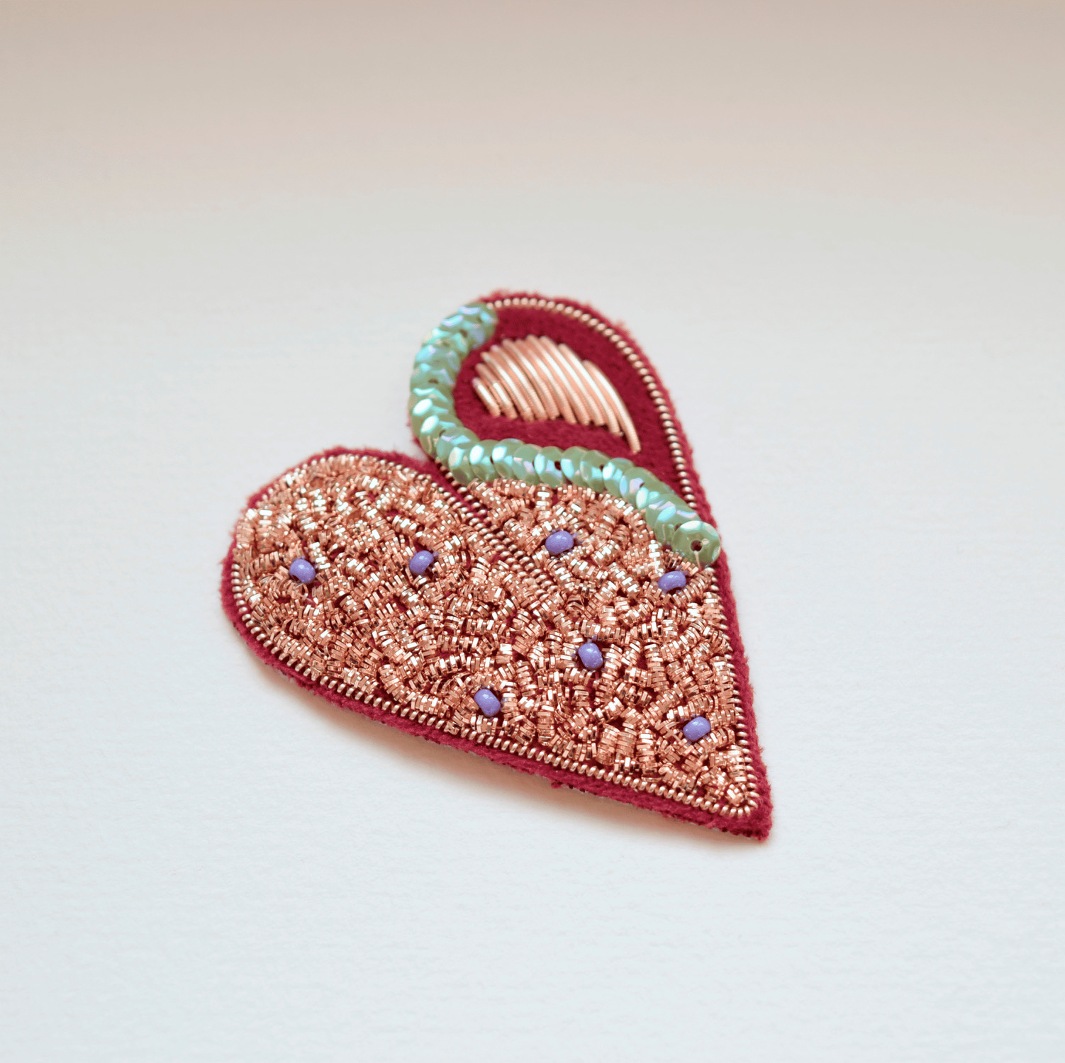 Atelier de broderie d'or - Anne-Lise Mary
